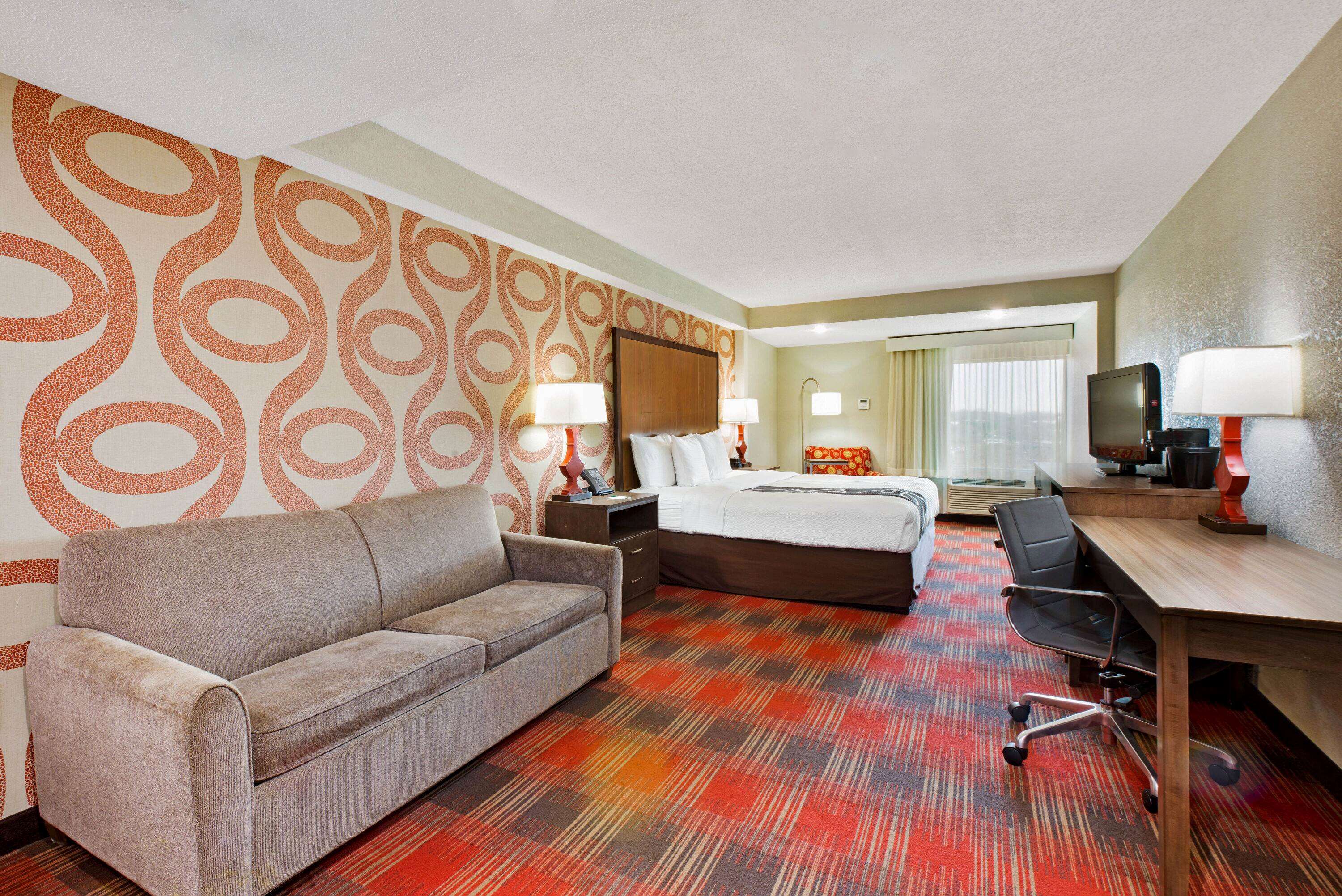 La Quinta Inn & Suites by Wyndham DC Metro Capital Beltway