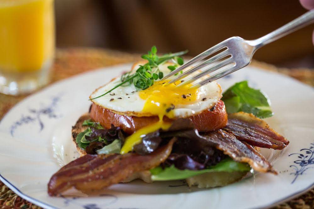Brampton Bed And Breakfast Inn
