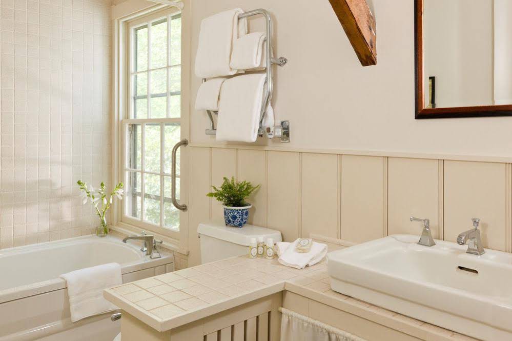 Brampton Bed And Breakfast Inn