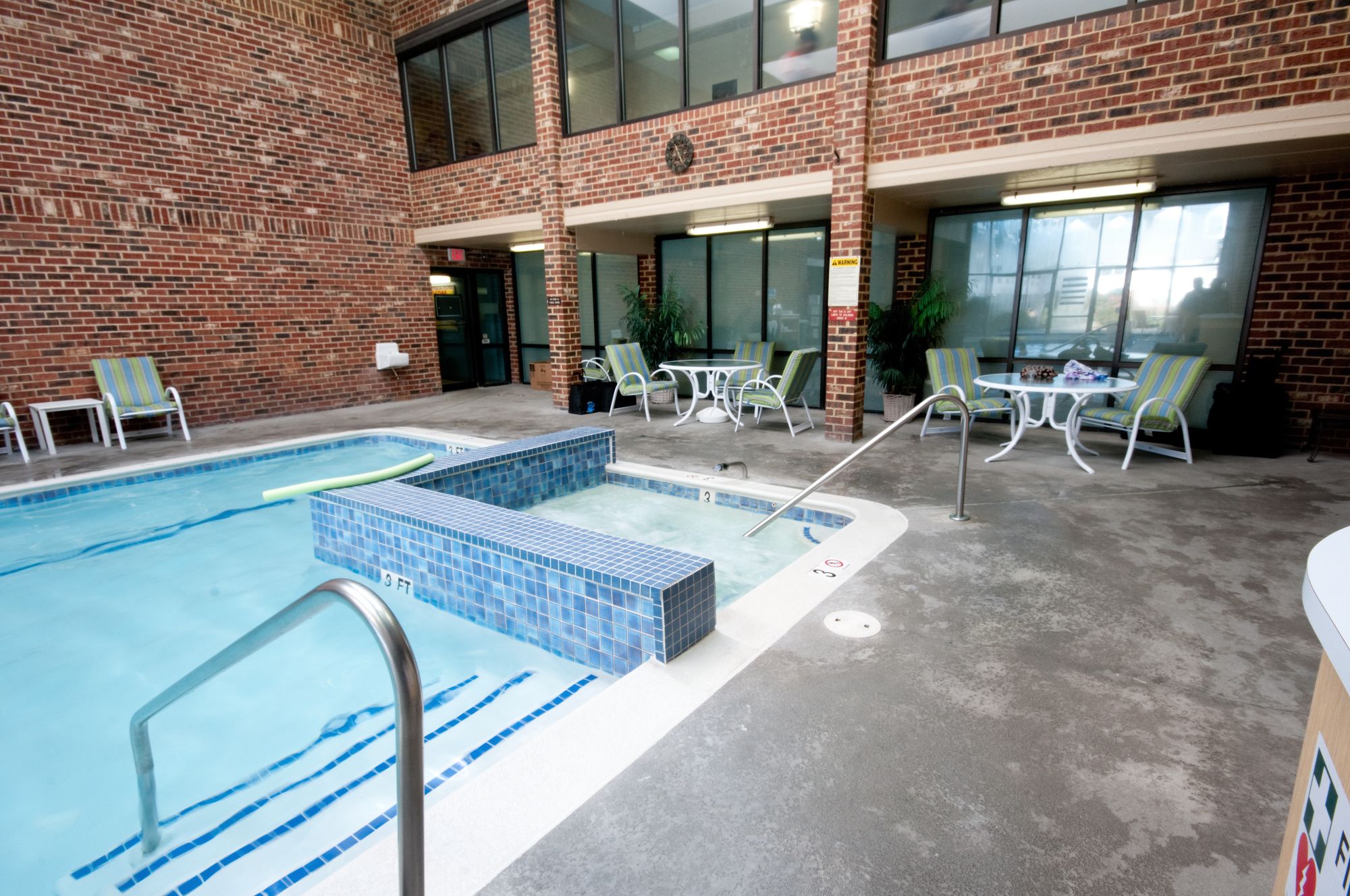 Colony South Hotel & Conference Center