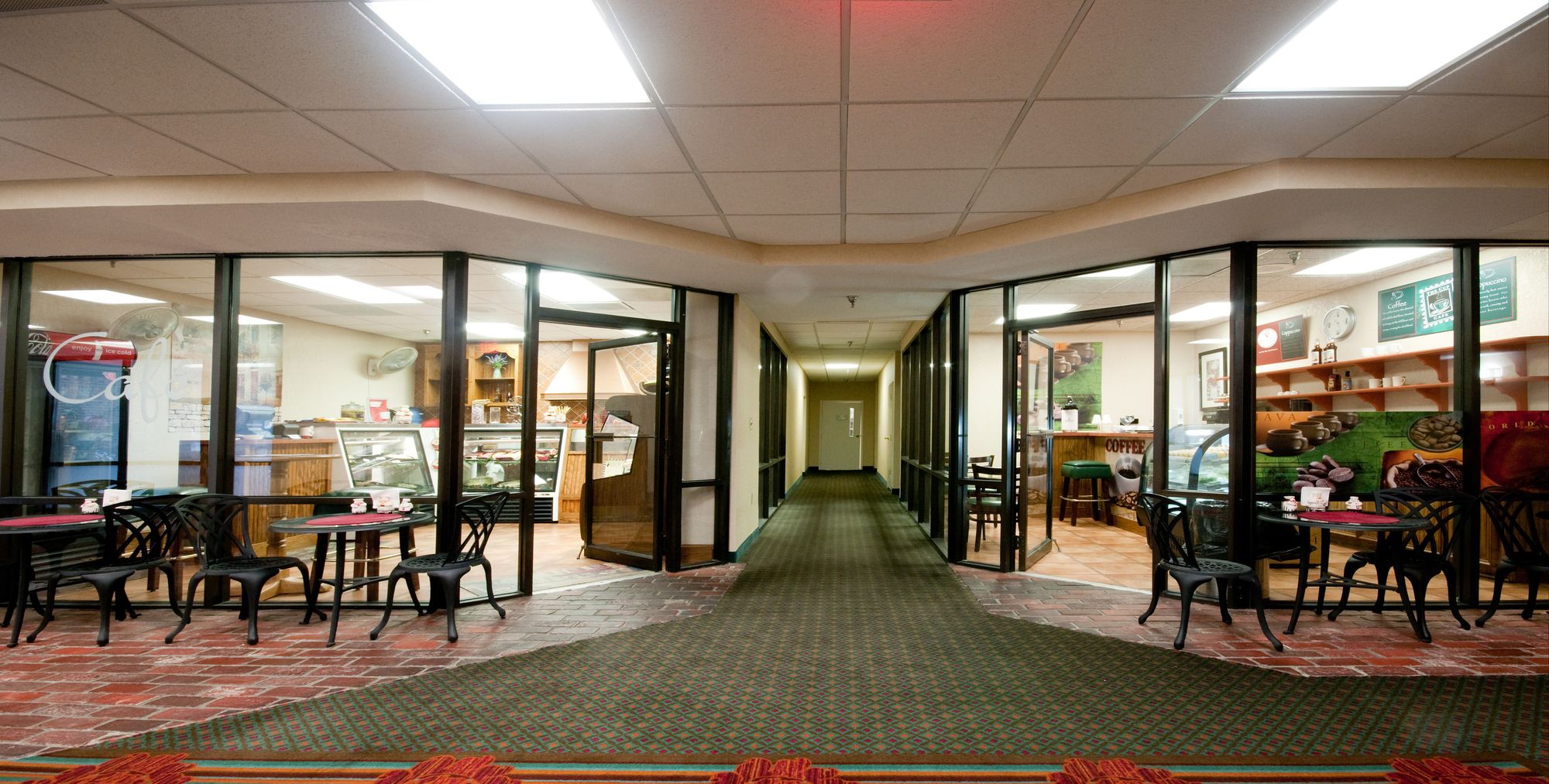 Colony South Hotel & Conference Center