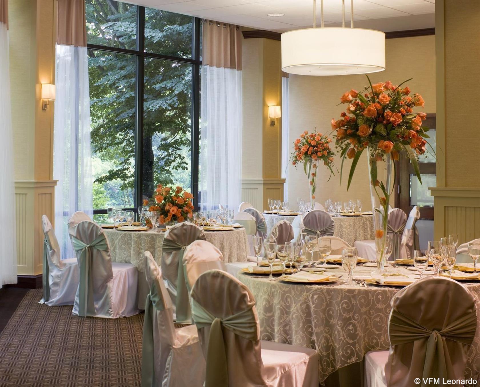 Merriweather Lakehouse, Autograph Collection