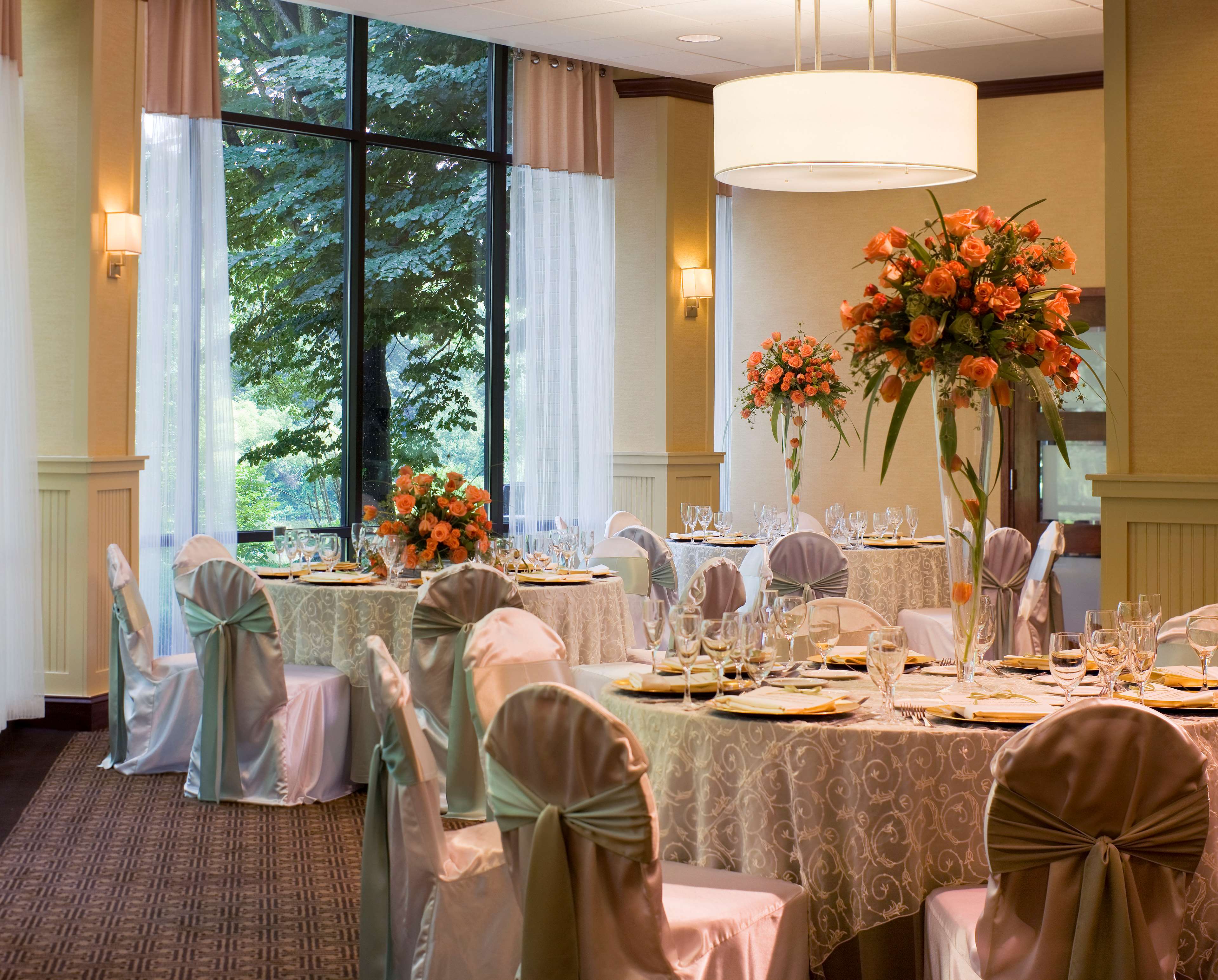 Merriweather Lakehouse, Autograph Collection