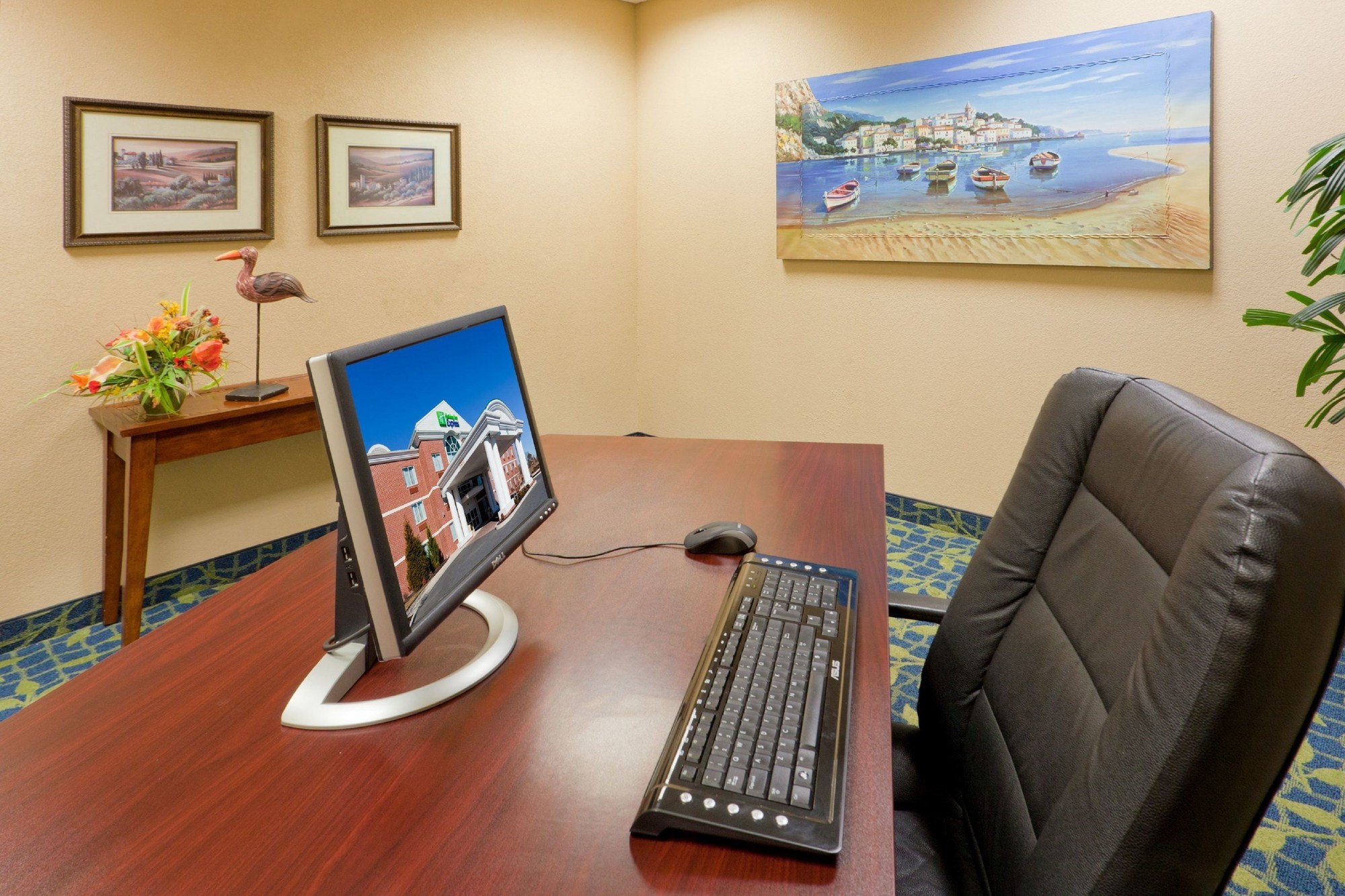 Holiday Inn Express Hotel & Suites Salisbury-Delmar