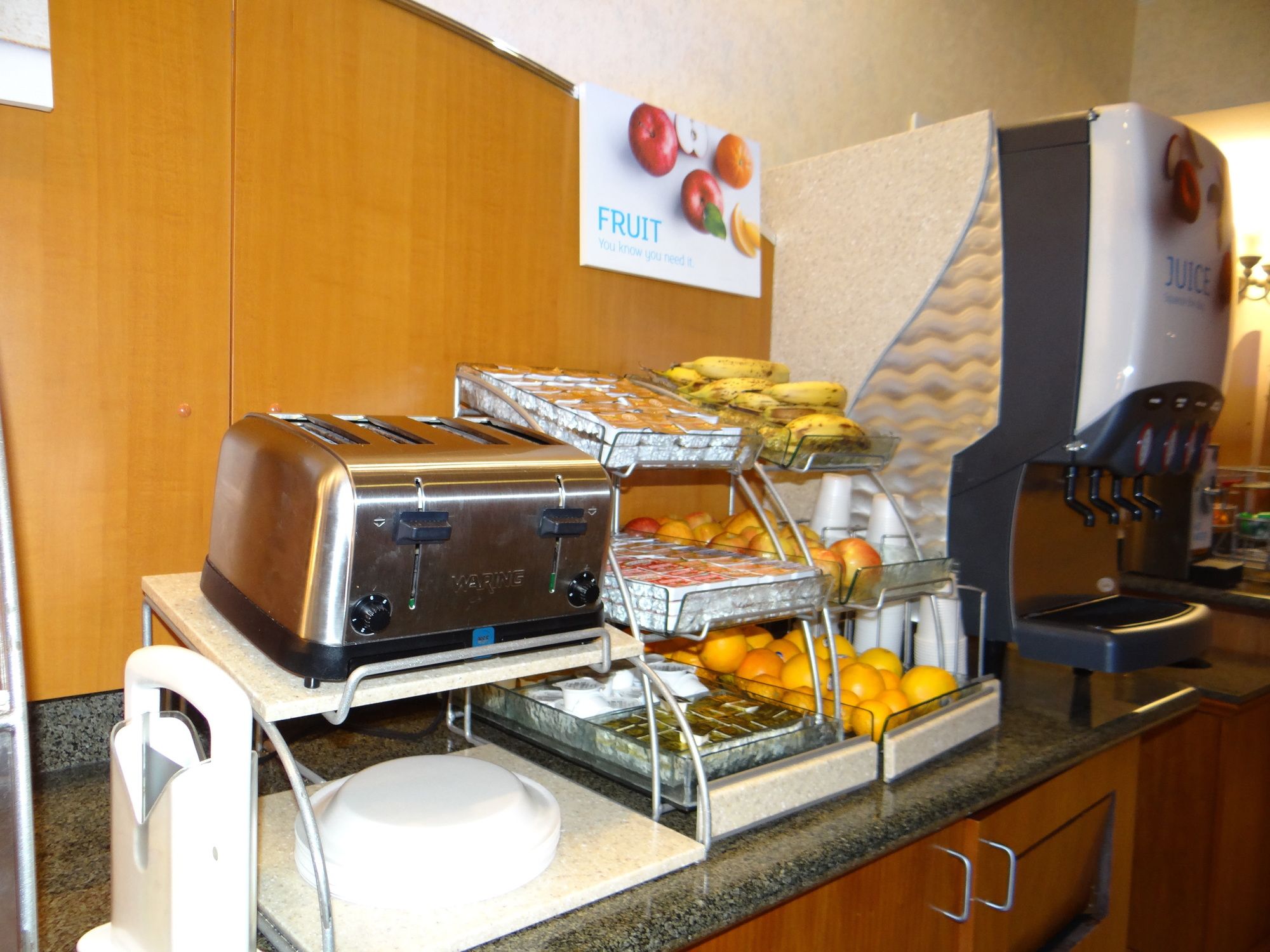Holiday Inn Express Hotel & Suites Salisbury-Delmar