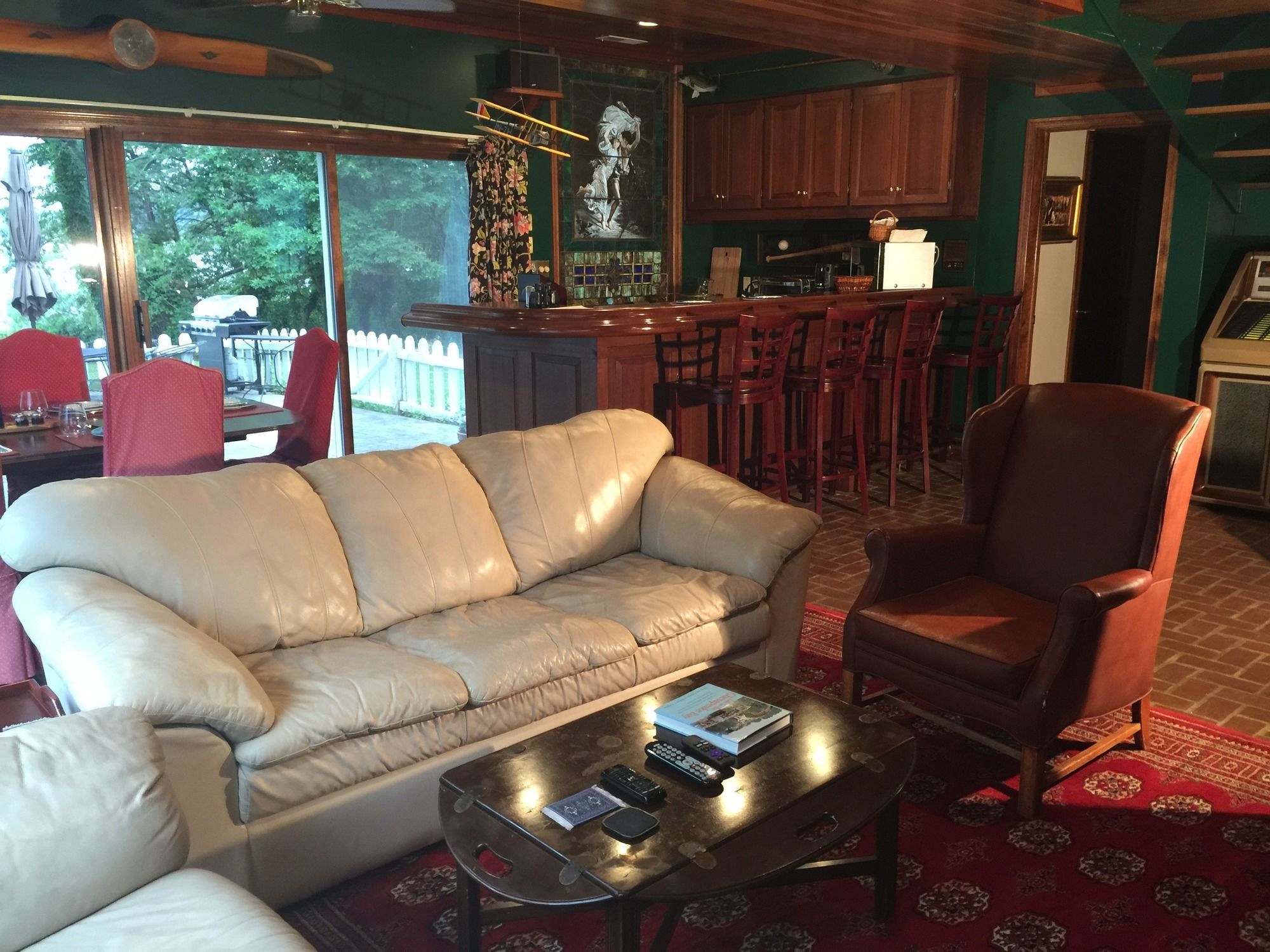 Miles River Guest House