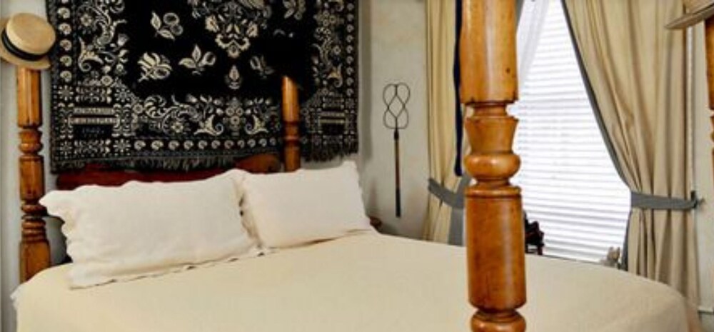 Elk Forge Bed & Breakfast Inn