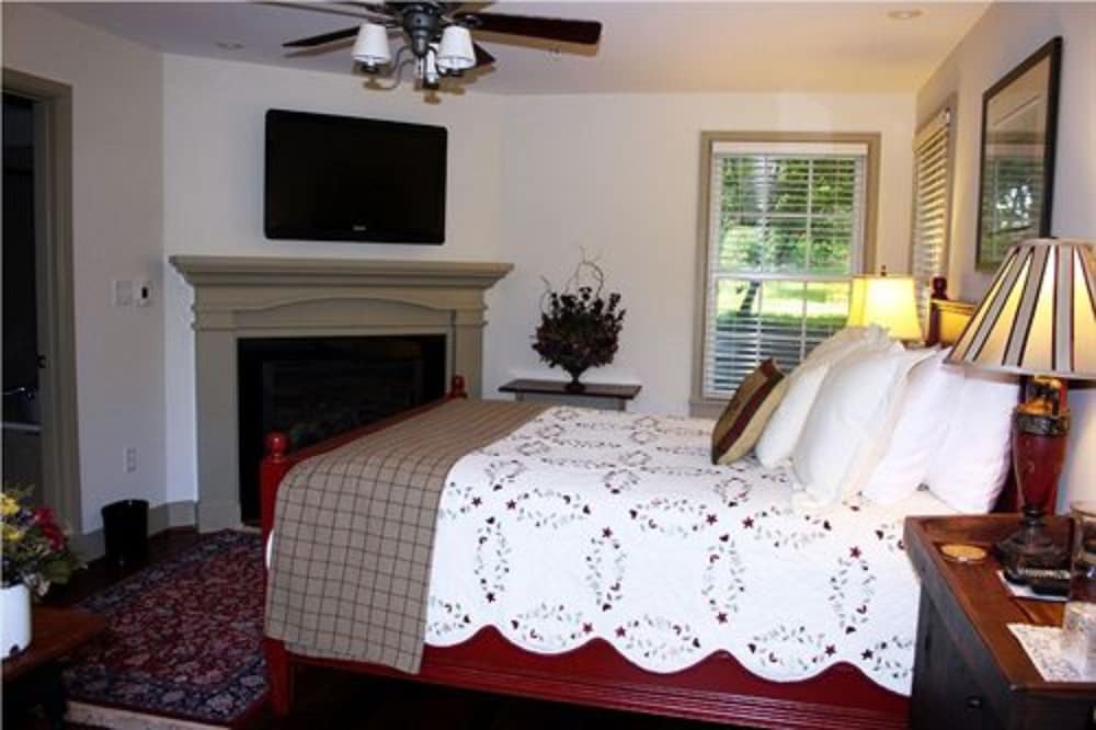 The Wayside Inn