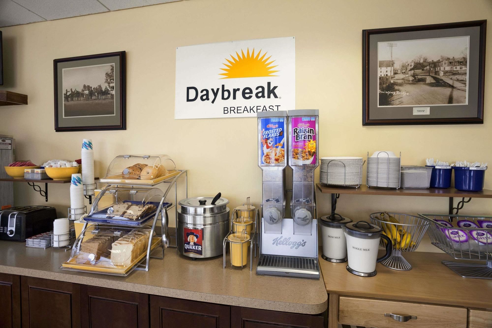 Days Inn by Wyndham Frederick