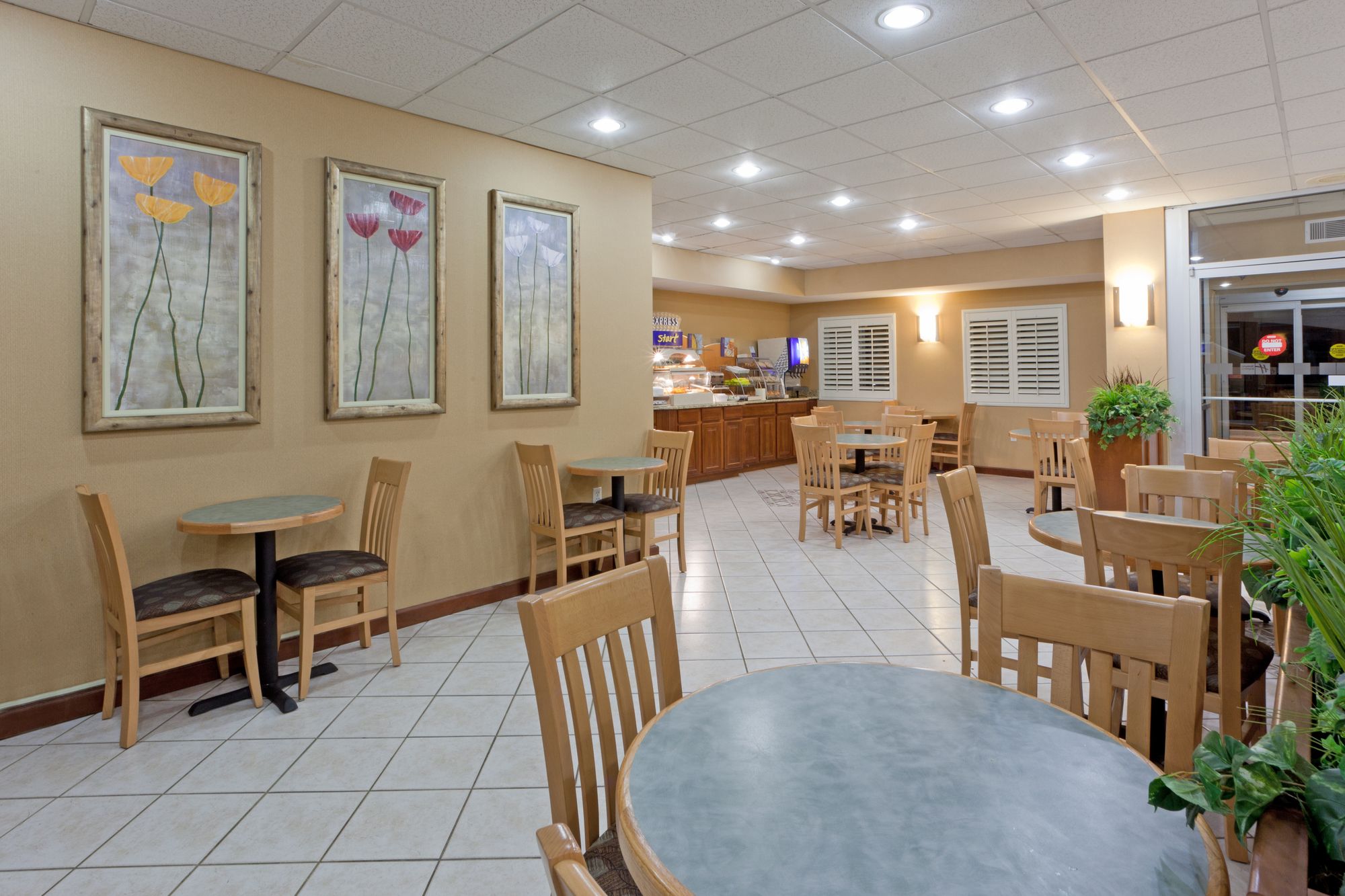 Holiday Inn Express Annapolis East - Kent Island
