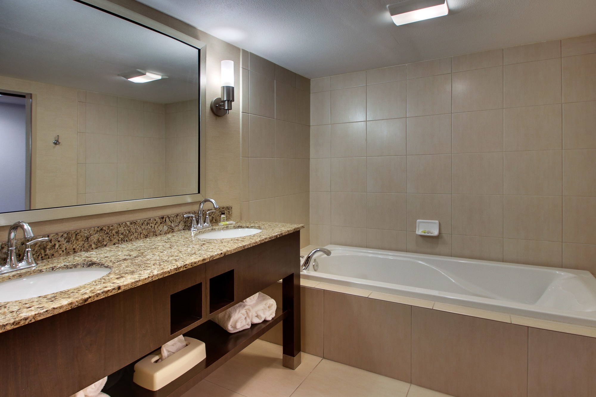 Holiday Inn Express Baltimore Bwi Airport West