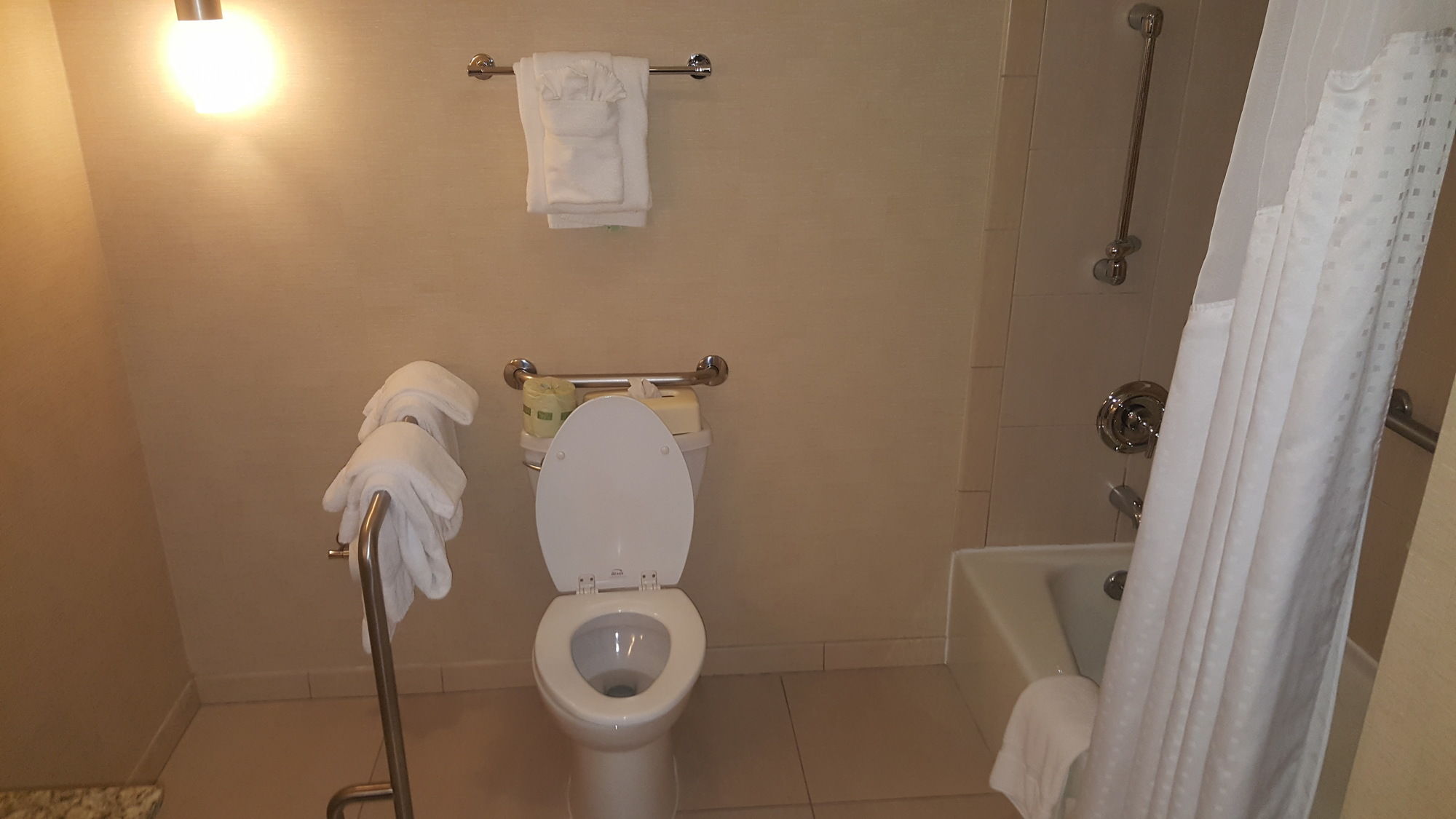 Holiday Inn Express Baltimore Bwi Airport West