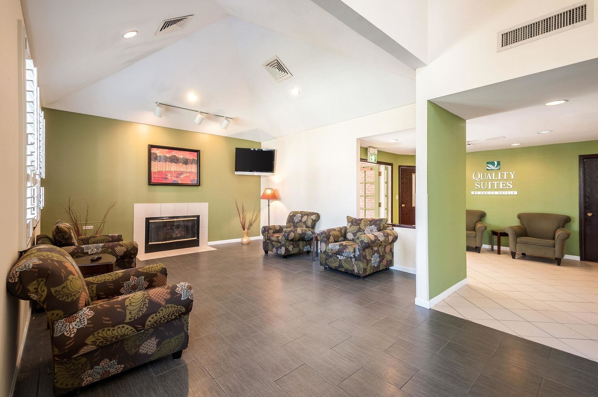 Quality Suites