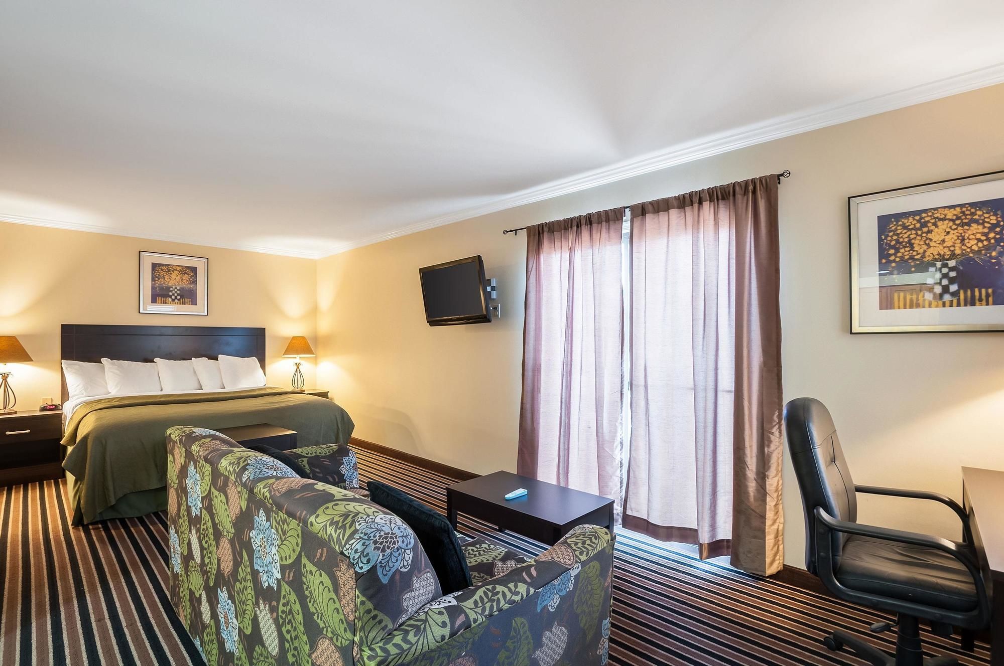 Quality Suites