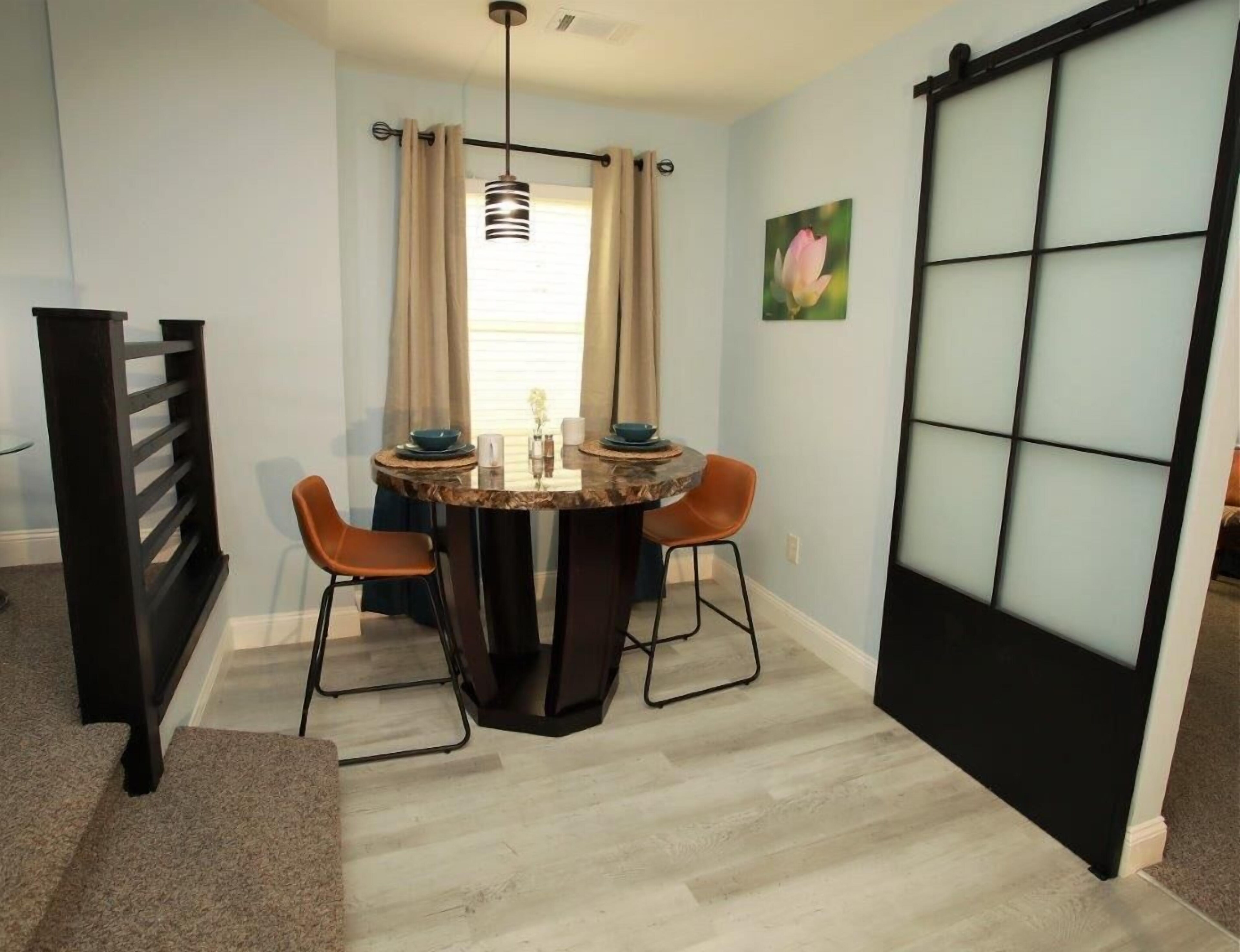 Pentagon Suites