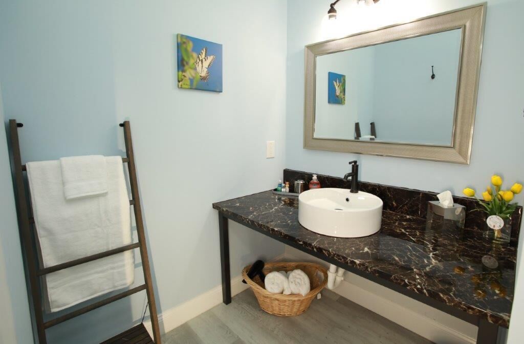 Pentagon Suites