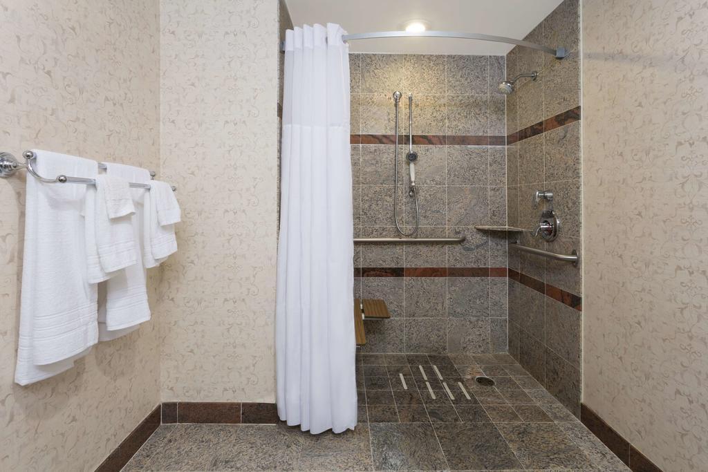 Days Inn by Wyndham Lanham Washington D.C