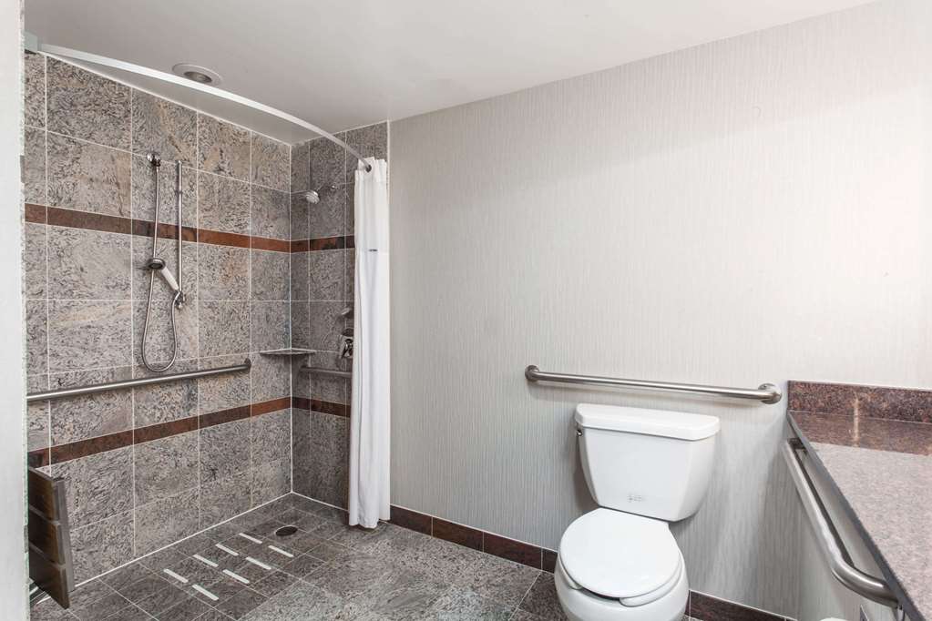 Days Inn by Wyndham Lanham Washington D.C