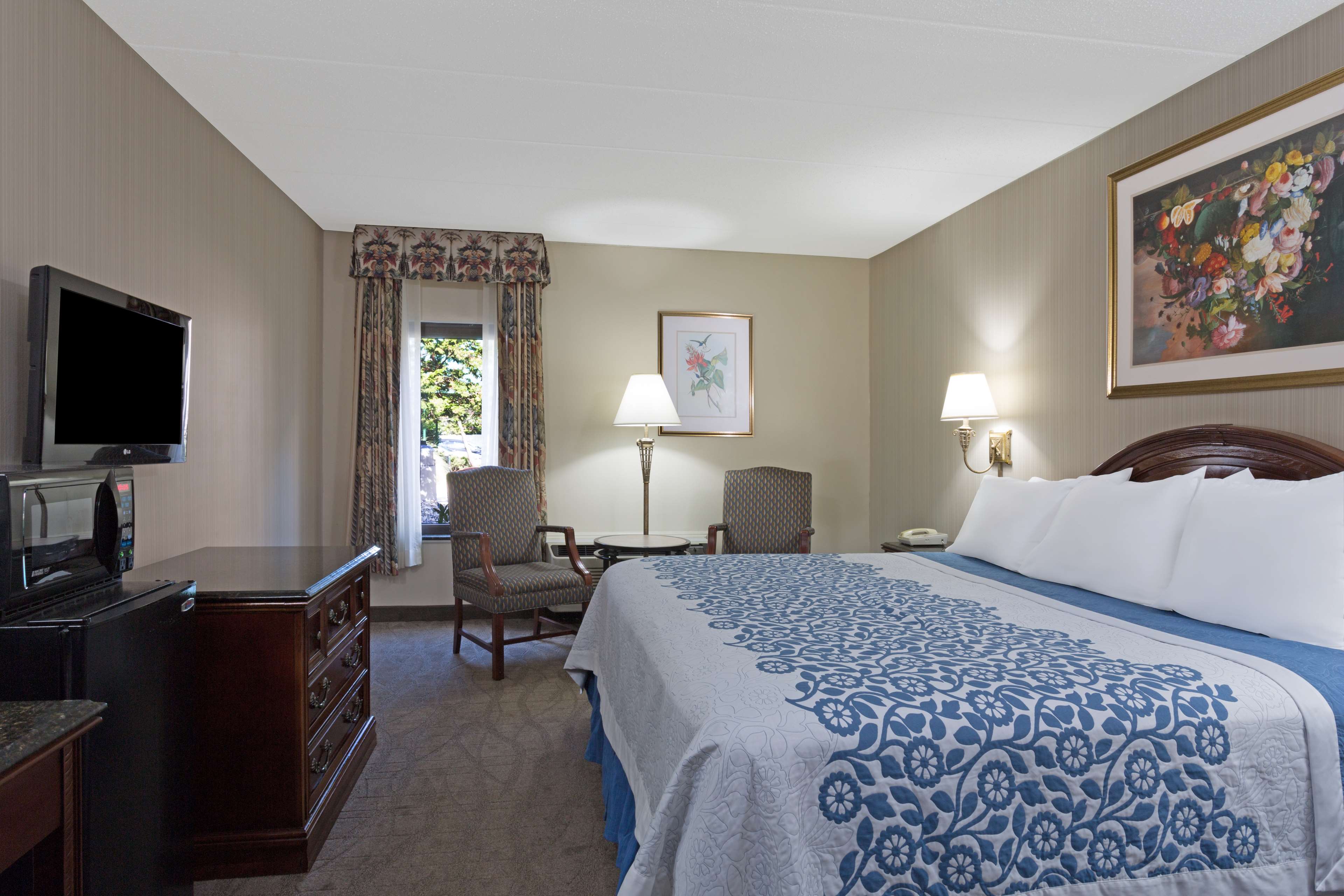 Days Inn by Wyndham Lanham Washington D.C