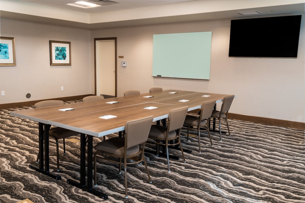 Staybridge Suites Washington DC East - Largo