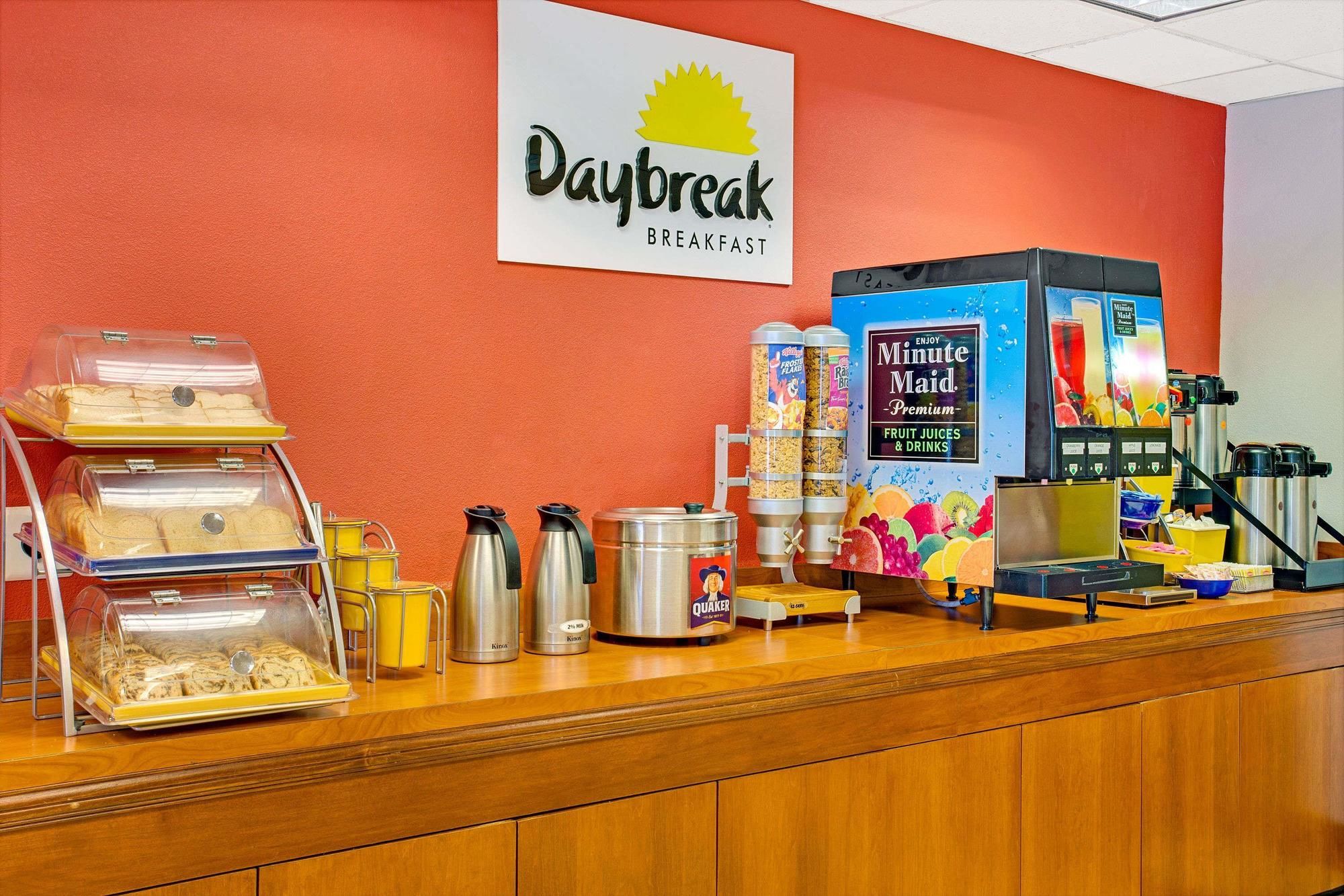 Days Inn & Suites by Wyndham Laurel Near Fort Meade