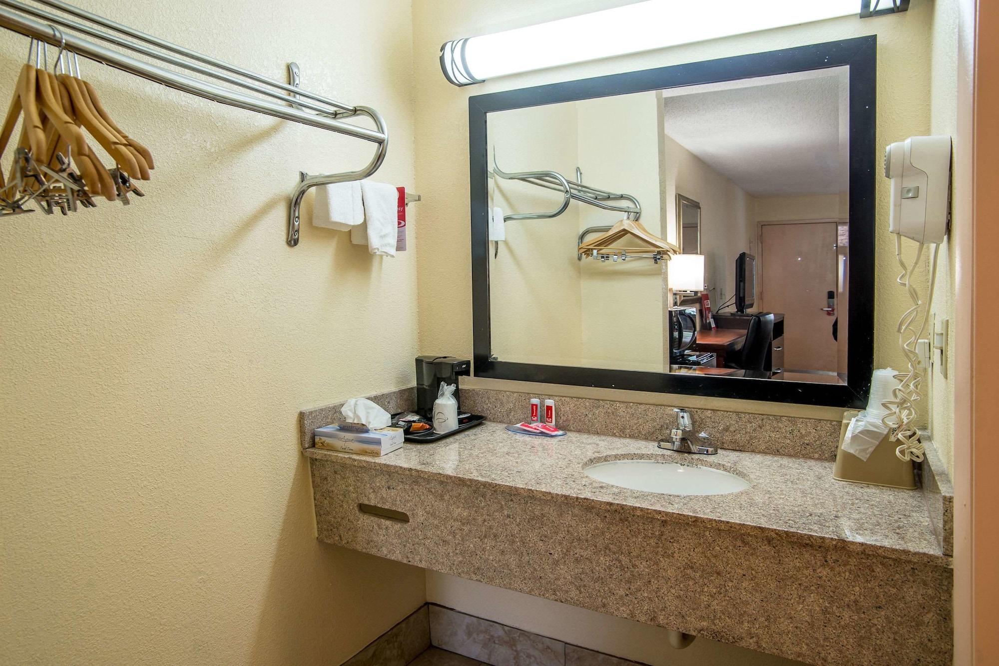 Americas Best Value Inn Laurel