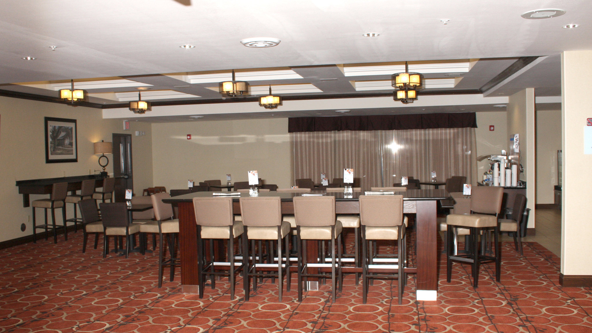 Holiday Inn Express & Suites La Vale Cumberland