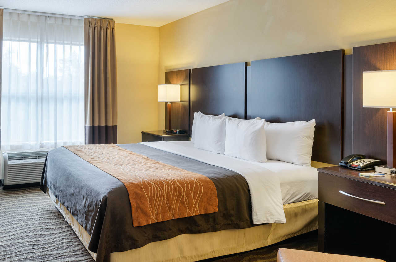 Comfort Inn & Suites Lexington Park