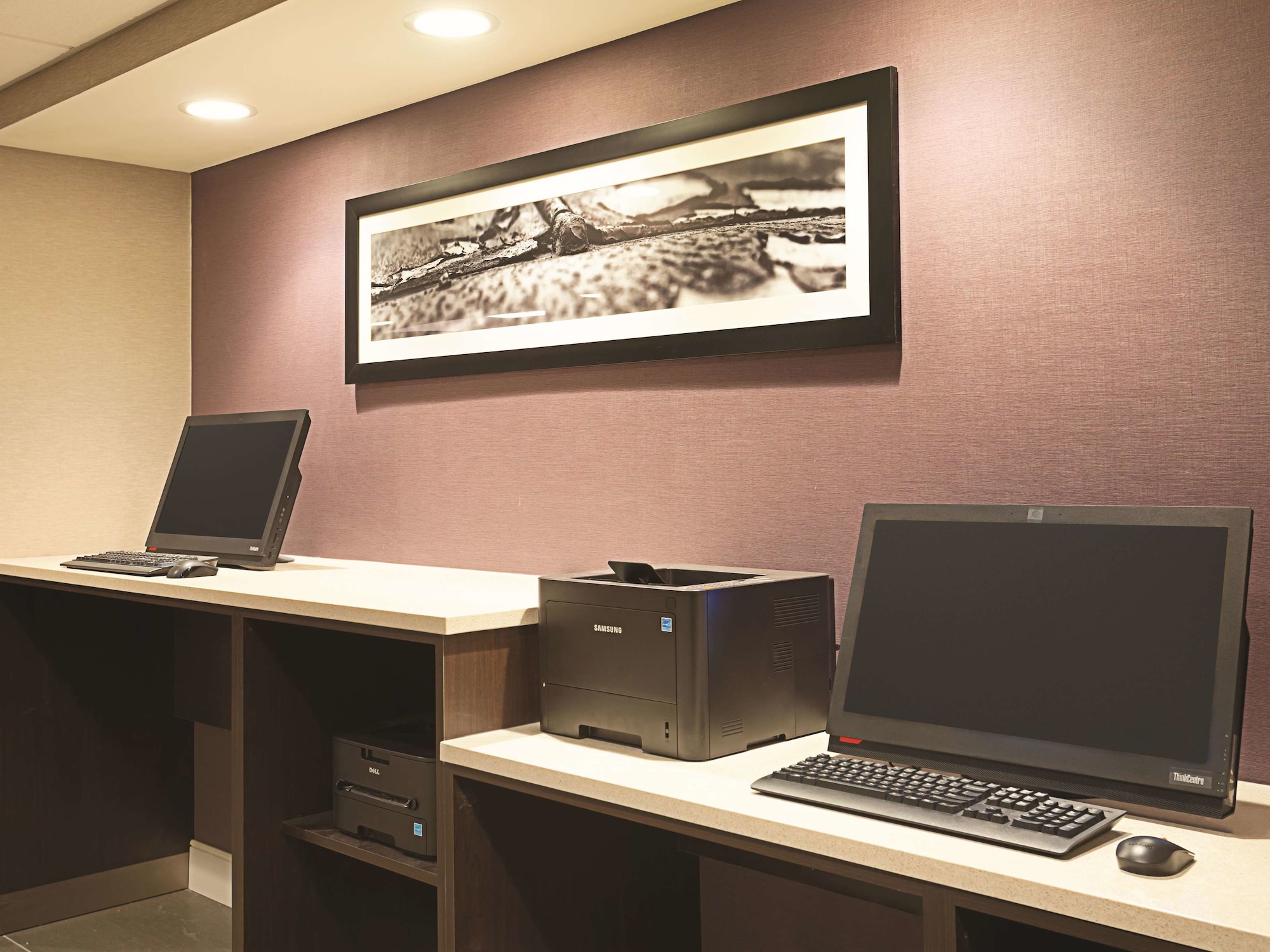 La Quinta Inn & Suites by Wyndham Baltimore BWI Airport
