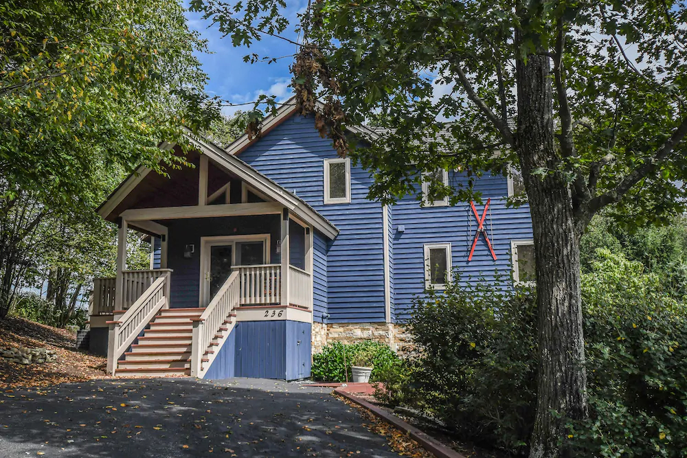 Bluebird Daze House