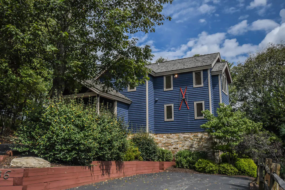 Bluebird Daze House