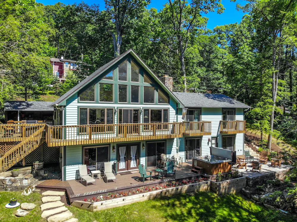 Hiatus House