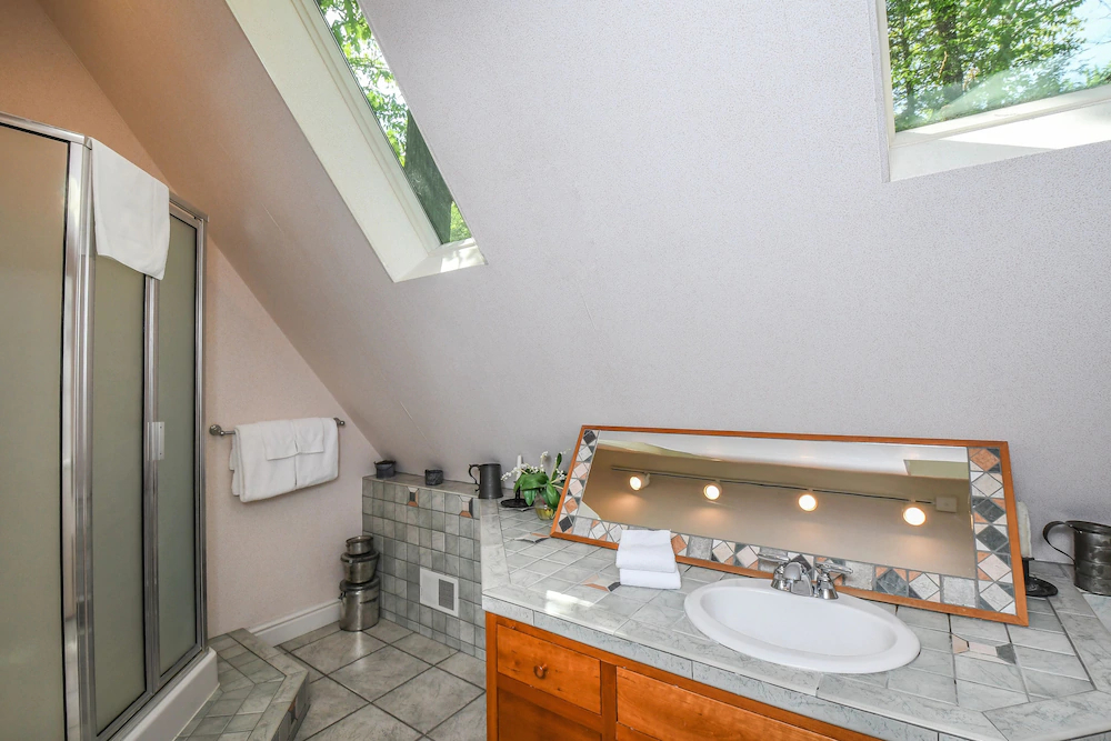 Quiet Retreat Four bedroom Holiday Home