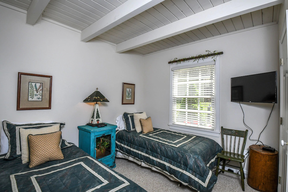 Quiet Retreat Four bedroom Holiday Home