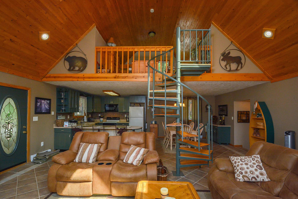 Slope's Edge House