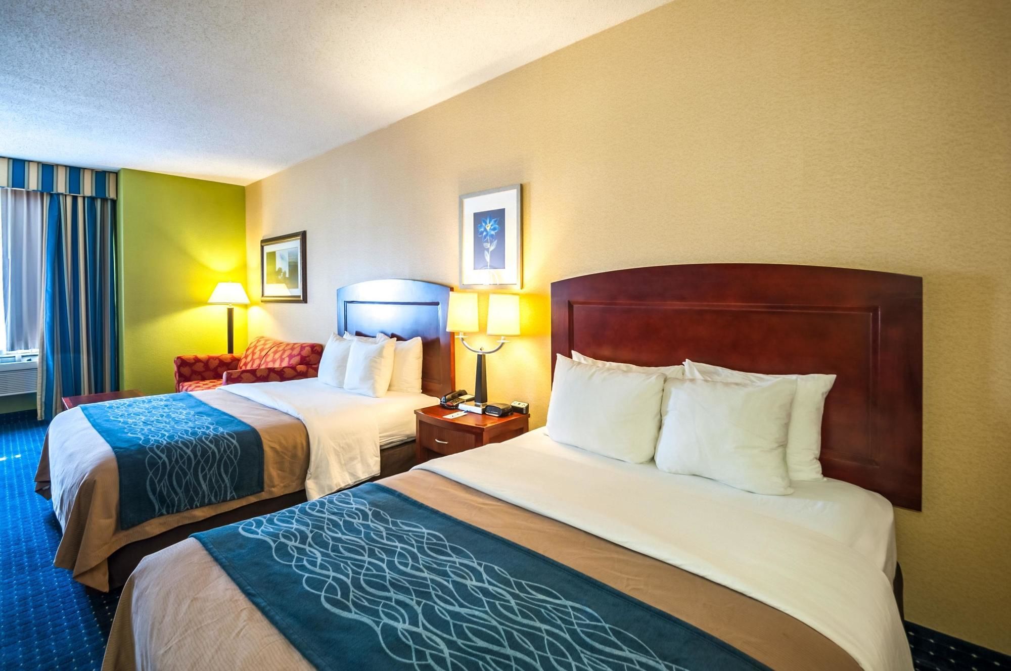 Comfort Inn & Suites