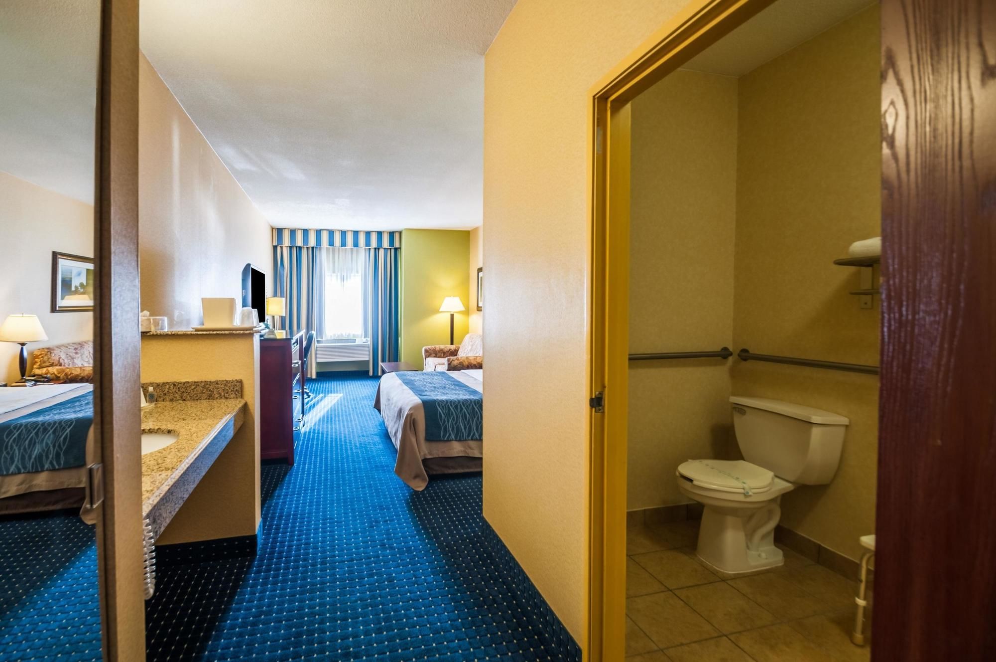 Comfort Inn & Suites