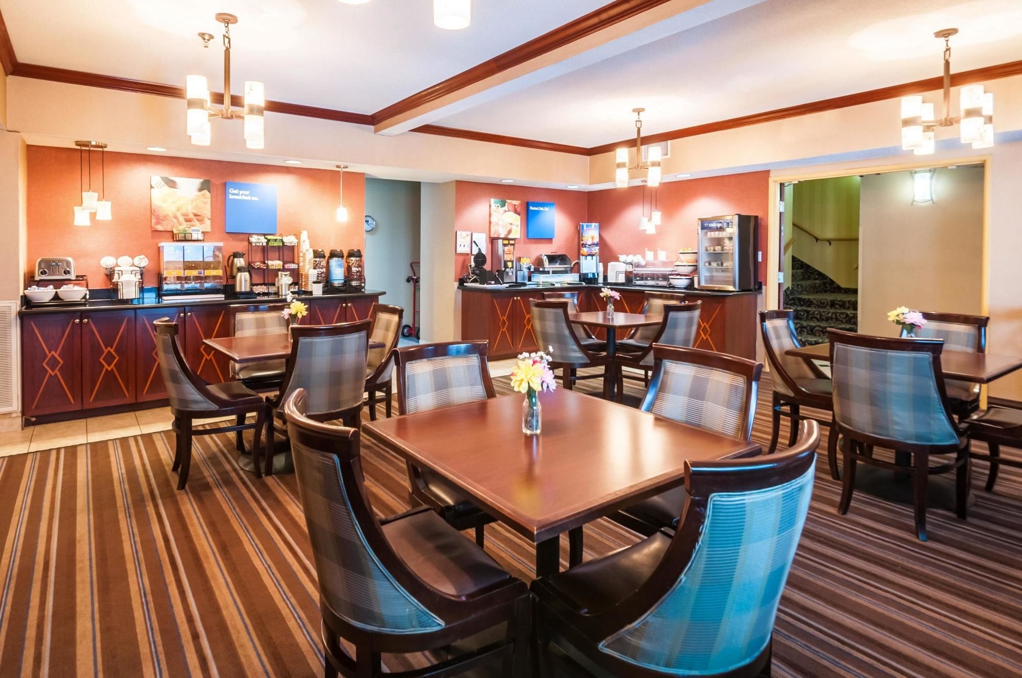 Comfort Inn & Suites