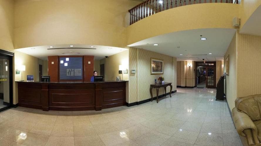 Holiday Inn Express & Suites Northeast