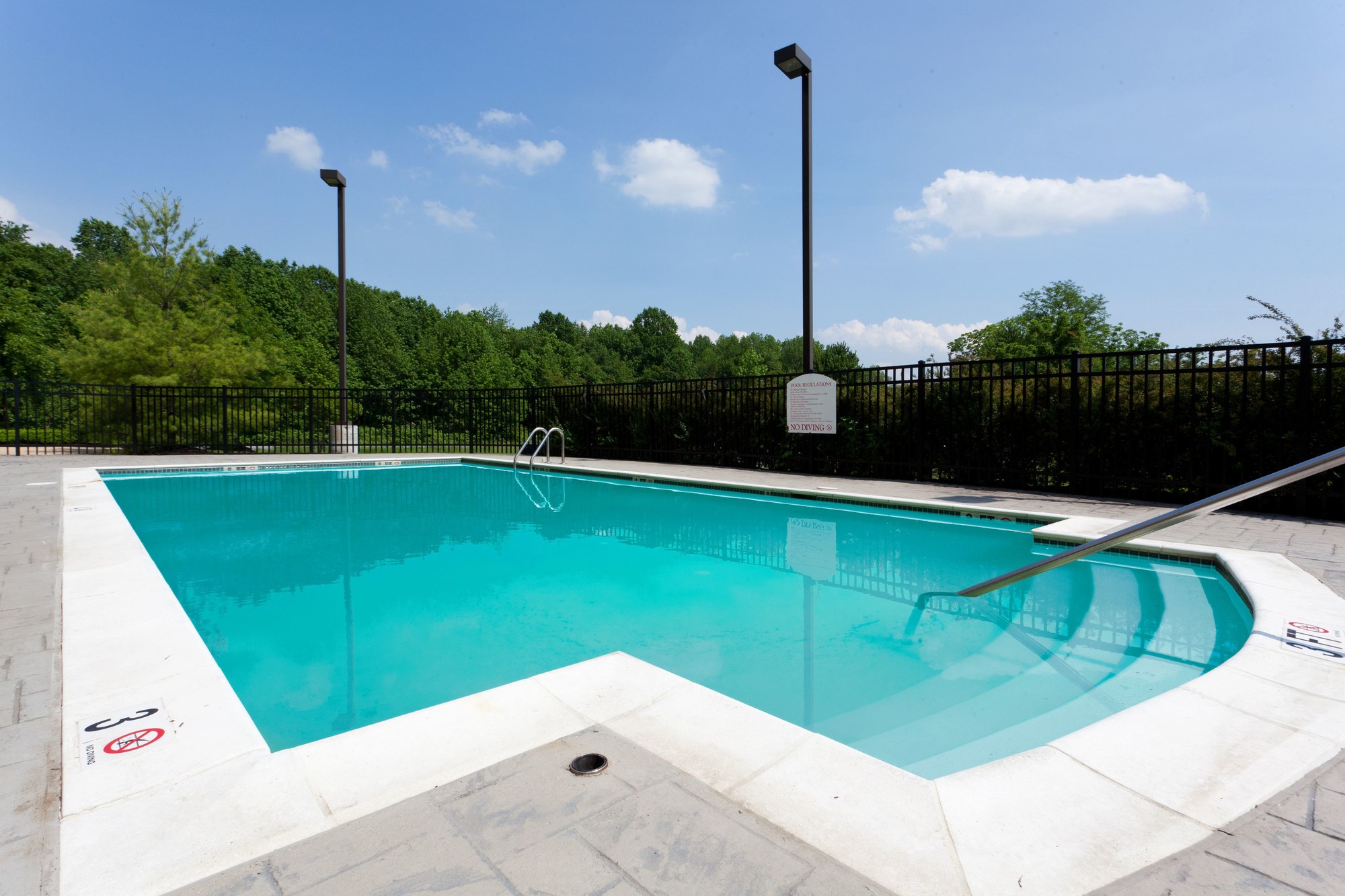 Holiday Inn Express & Suites Northeast