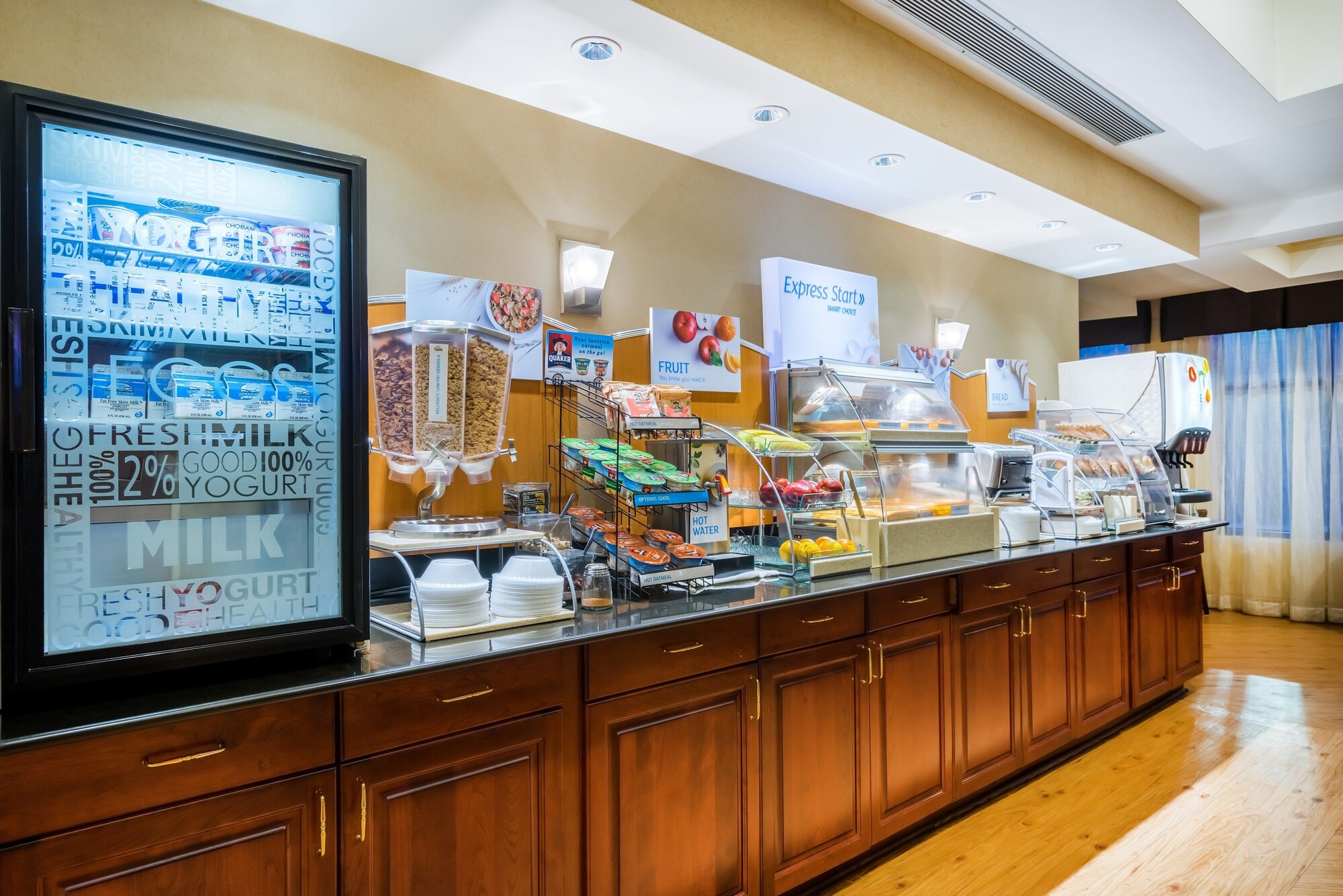 Holiday Inn Express & Suites Northeast