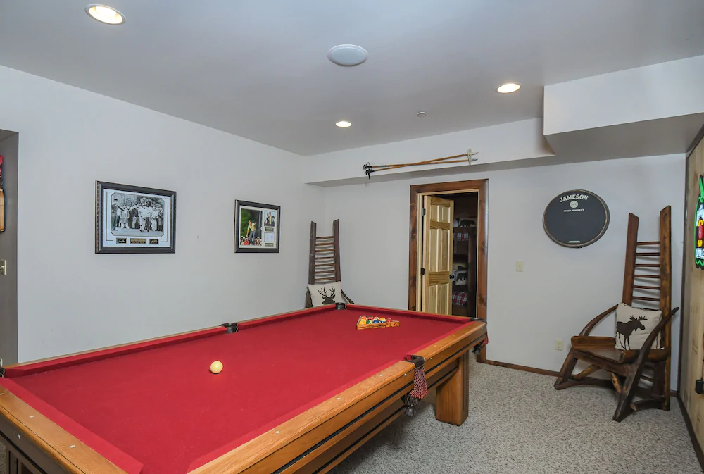 Hemlock Hideaway House