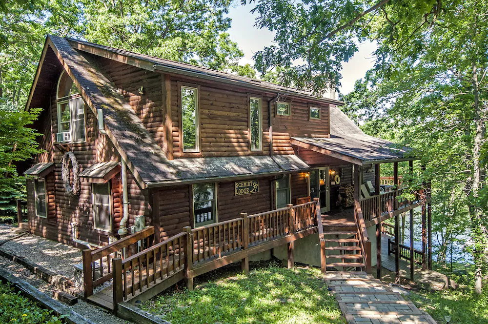 Schmidt Lodge House
