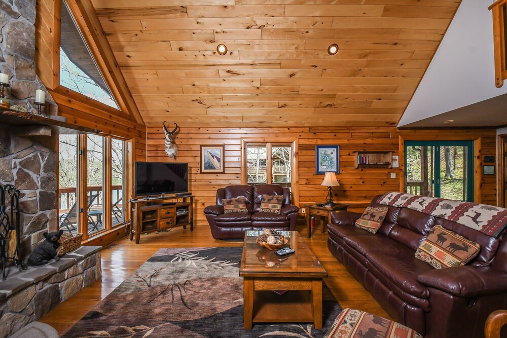 Schmidt Lodge House