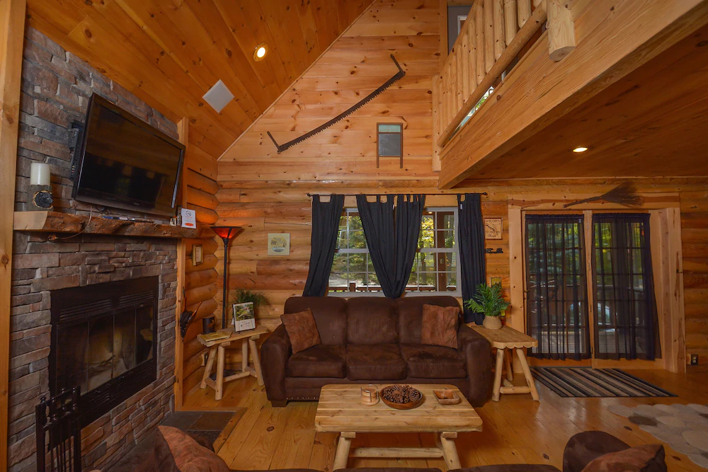 The Mountain Airy House