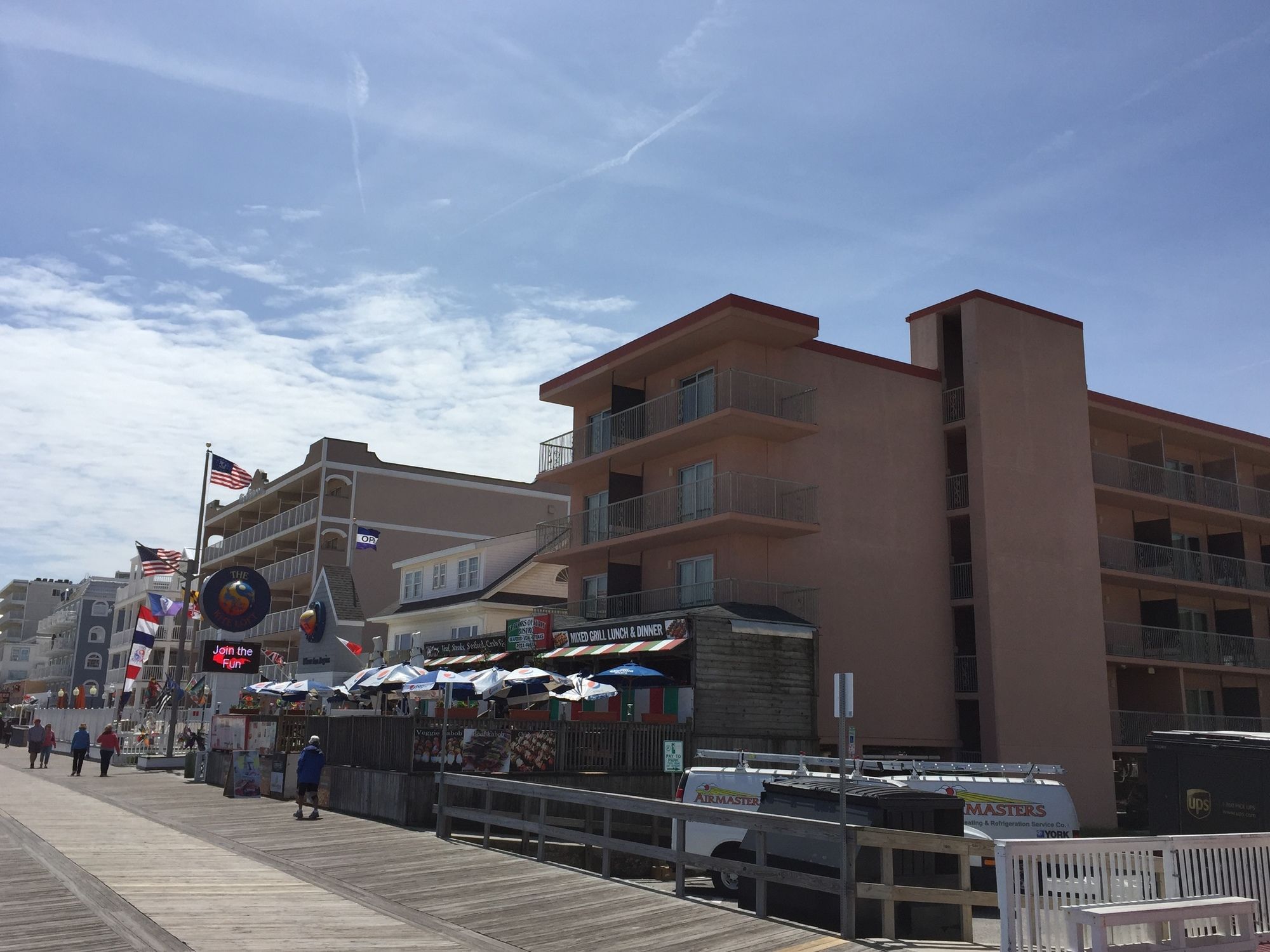 Americana Motor Inn