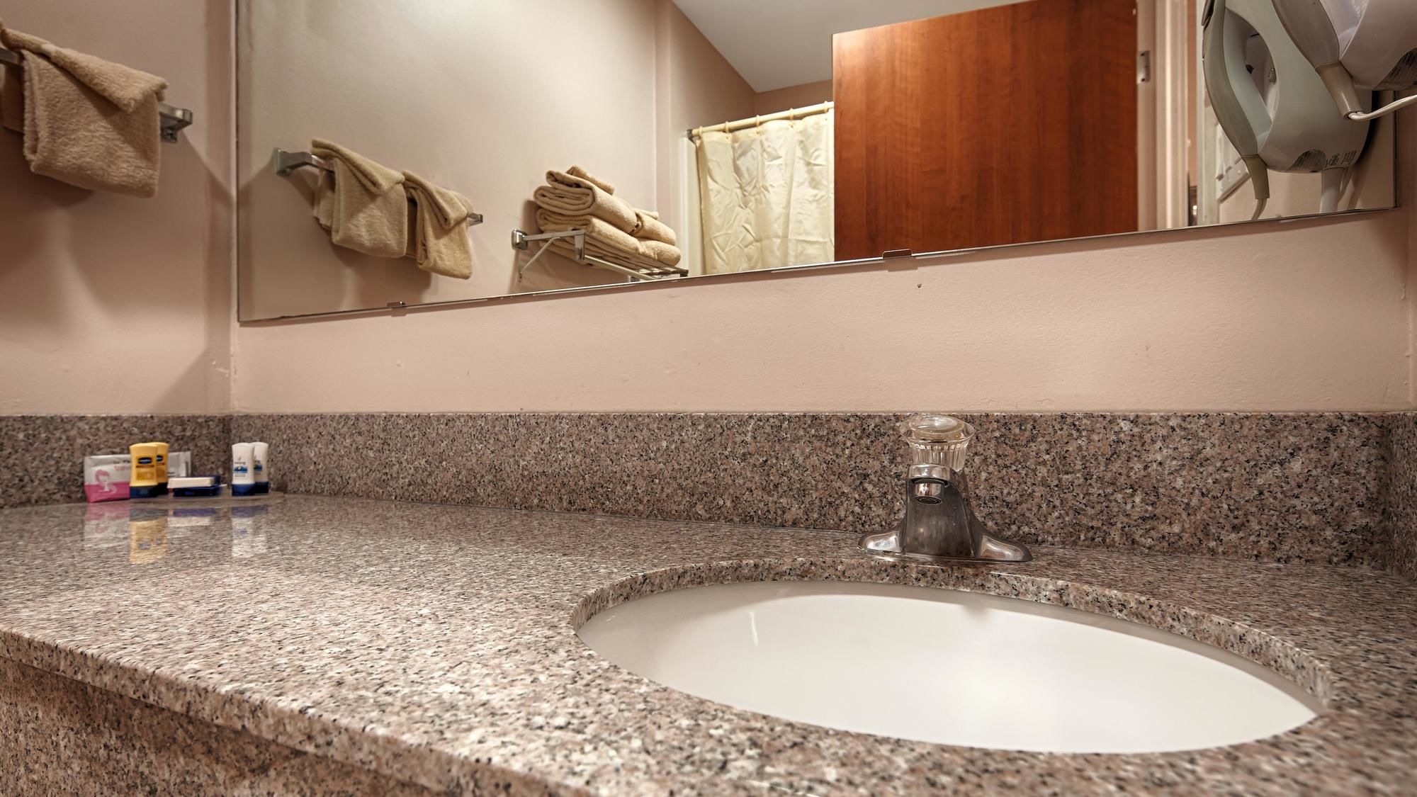 Best Western Ocean City Hotel & Suites
