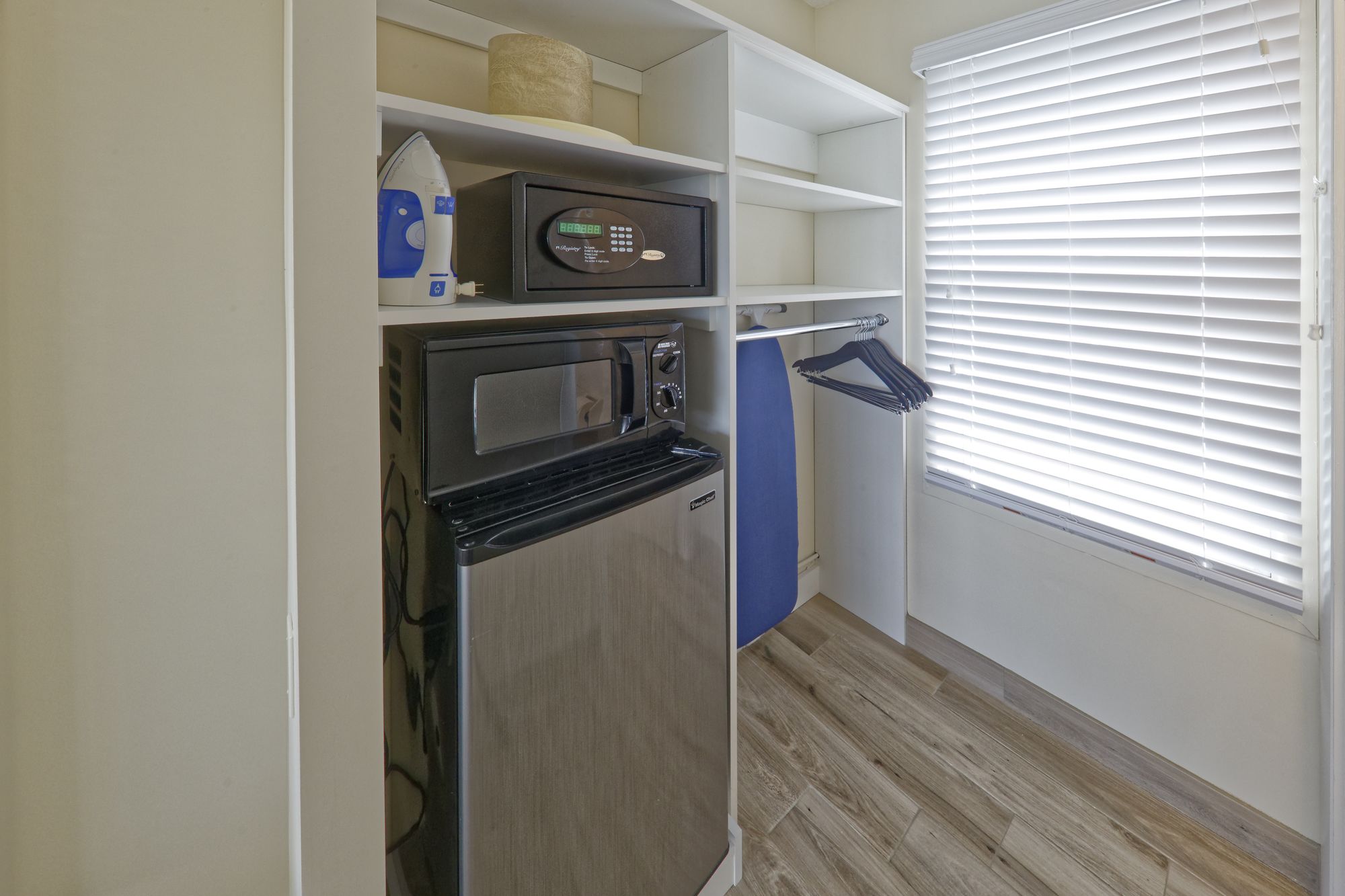 Dunes Court