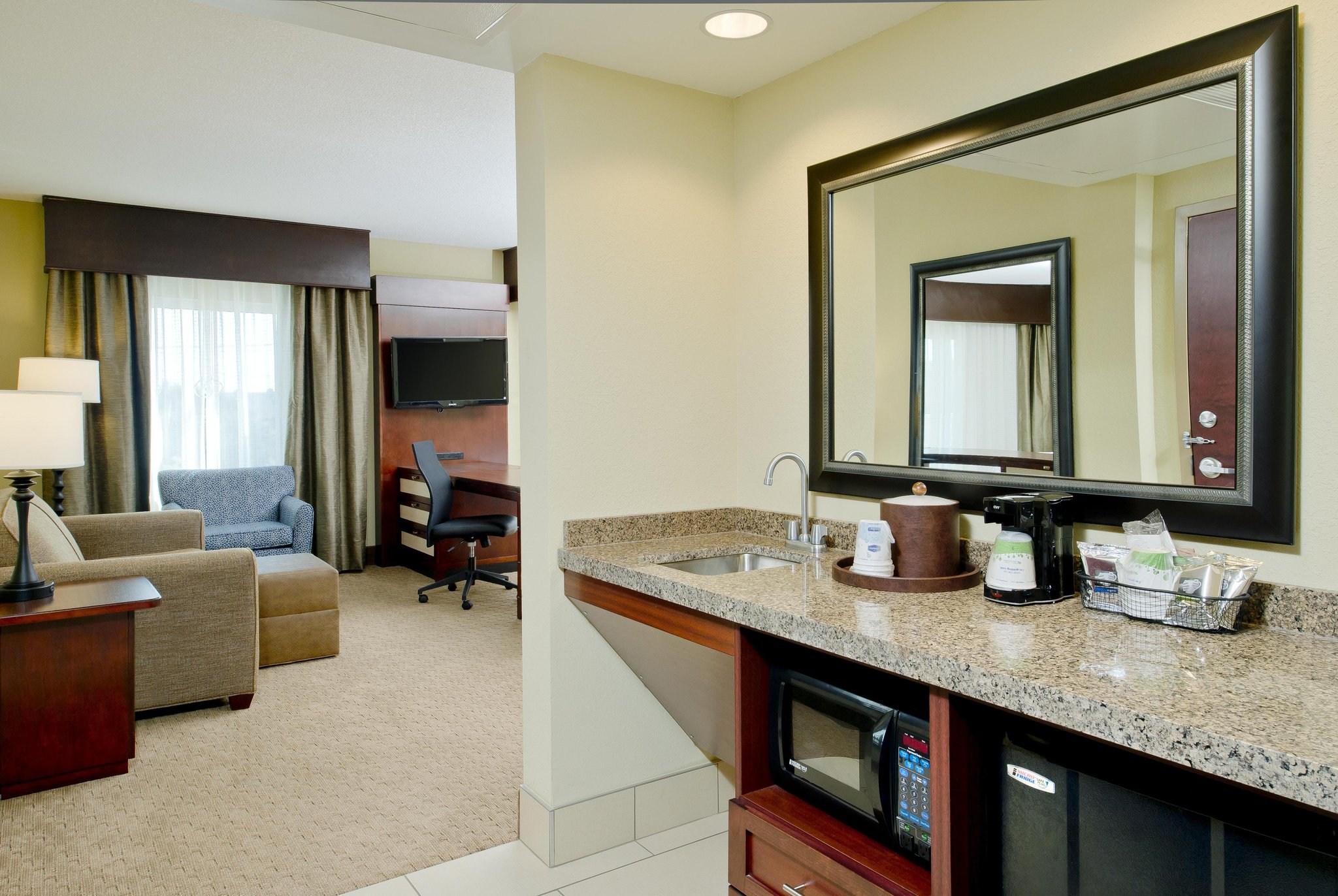 Hampton Inn & Suites Ocean City / Bayfront-Convention Center