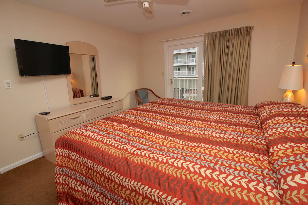 Lucayan Resort